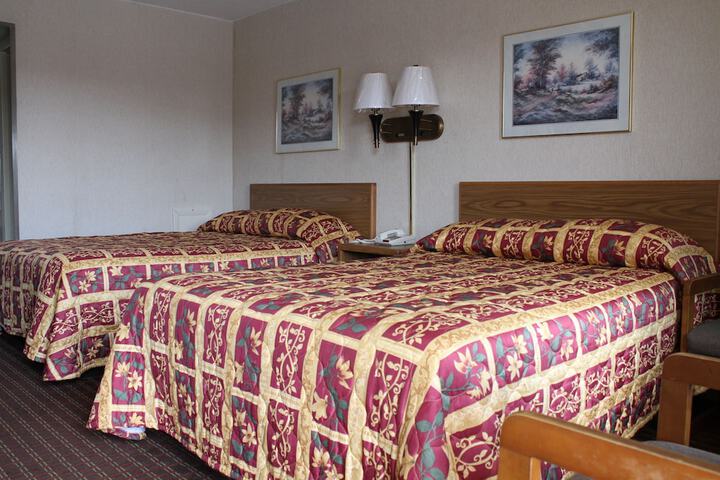 2 Double Beds (17 of 17)