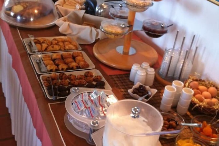 Dining 62 of 93