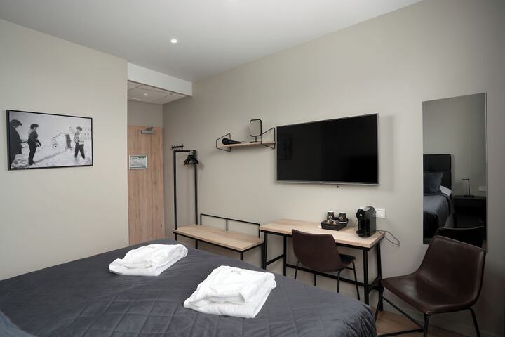 Room 19 of 80