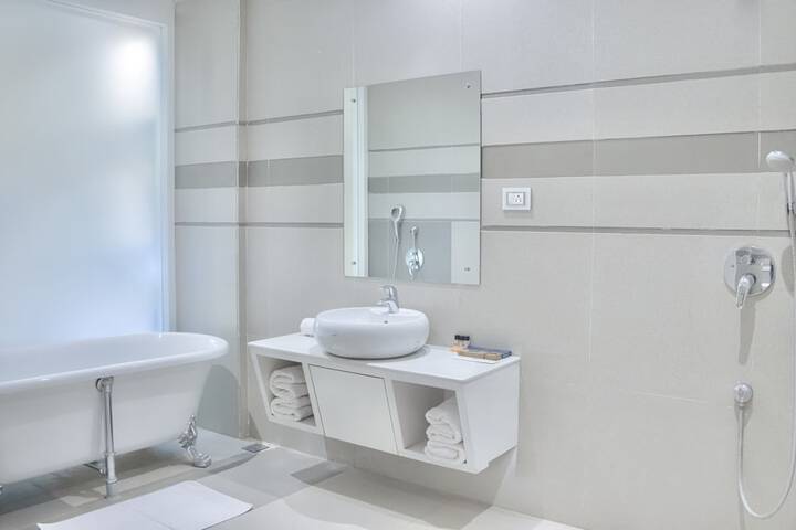 Room 15 of 22