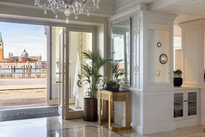 Lobby Photos