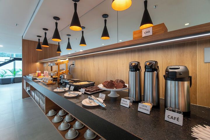 Breakfast/Coffee Service 17 of 27