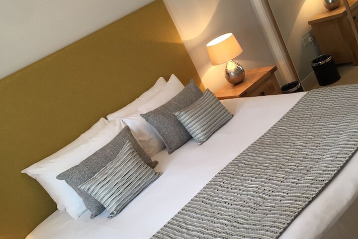 Room 4 of 49