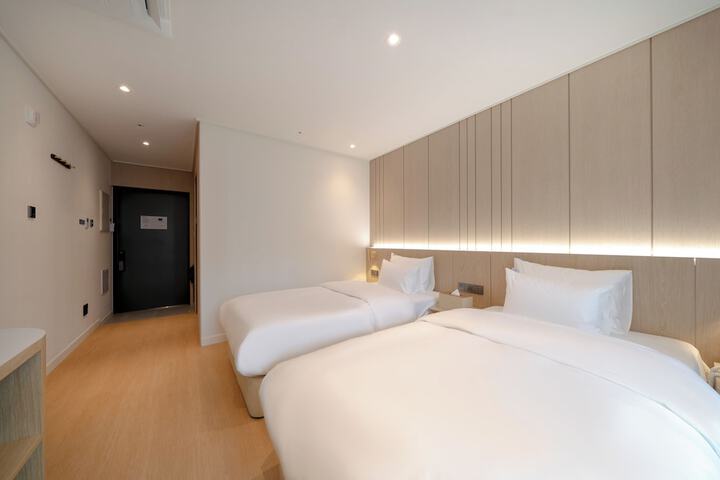 Room 20 of 51