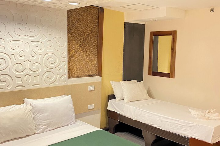 Room 17 of 51