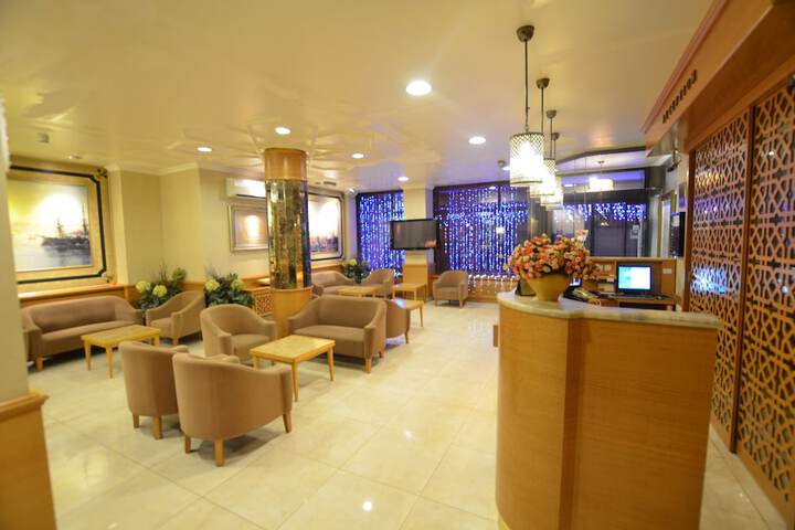 Guest Lobby