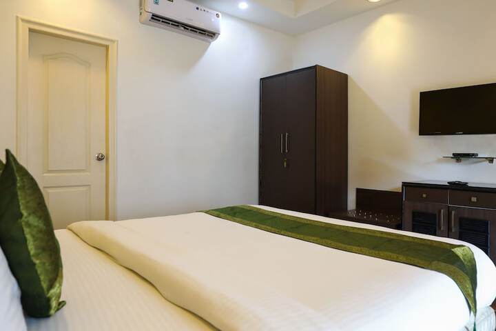 Room 7 of 7
