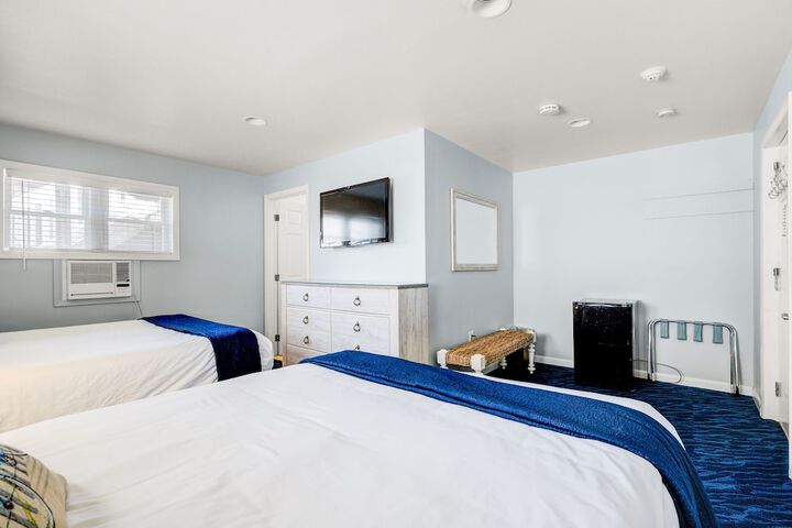 Room 3 of 95