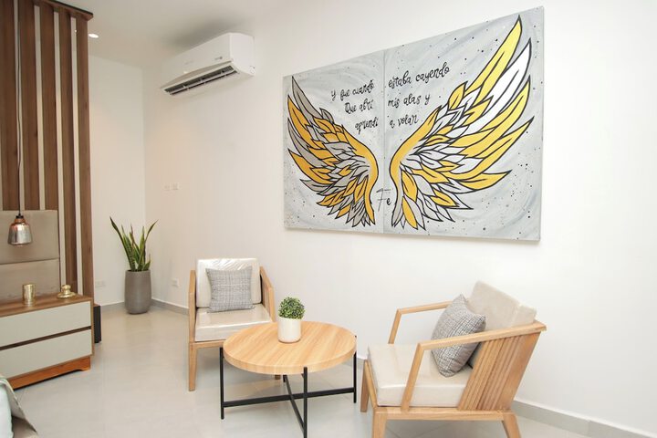 Room 26 of 74