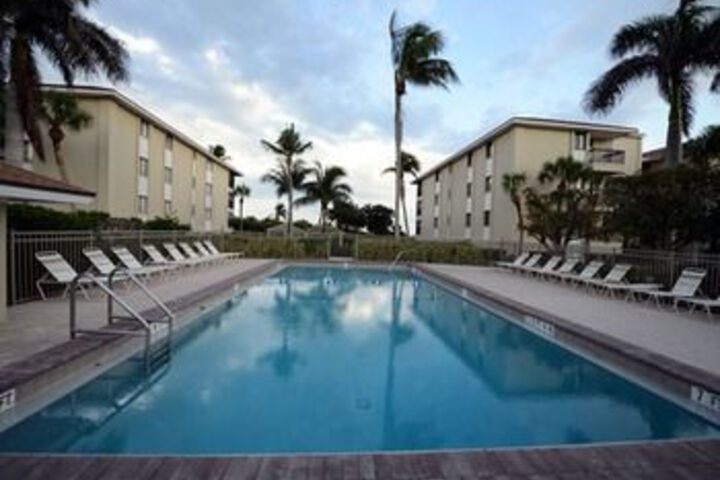 Pool 52 of 63