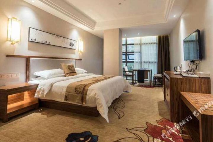 Tea Source Hotel