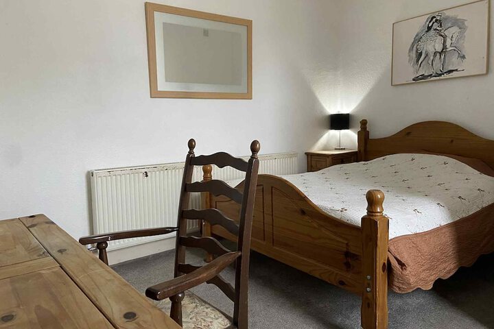 Room 5 of 22