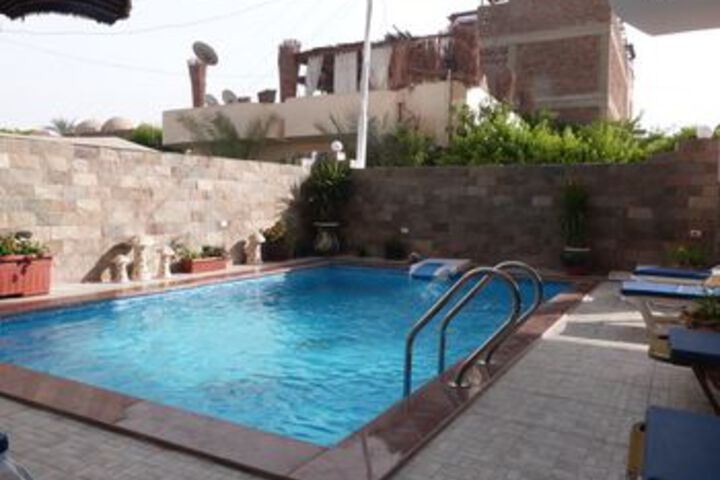 Pool 34 of 48