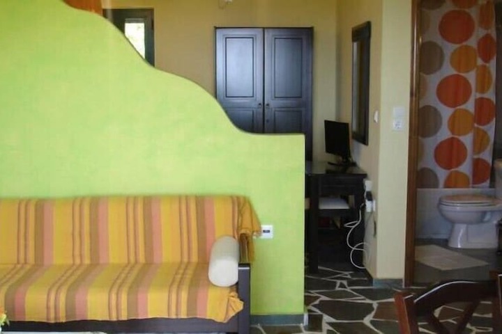 Room 10 of 54