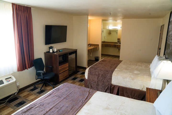 Room 8 of 25