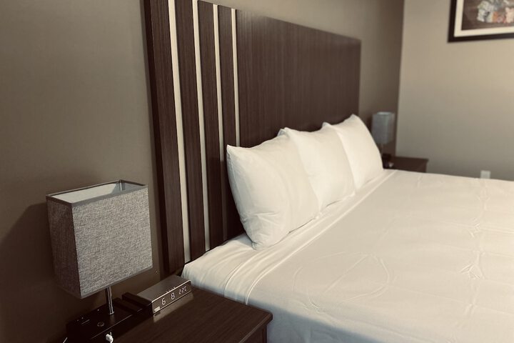 Room 6 of 50