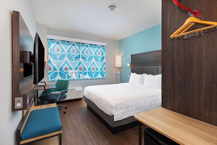 1 King Bed with Walk in Shower (9 of 17)