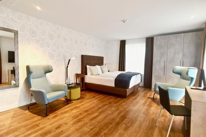 Room 4 of 31