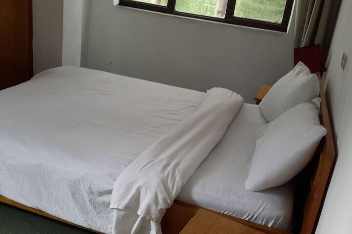 Room 13 of 24