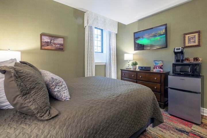 Room 116 of 251