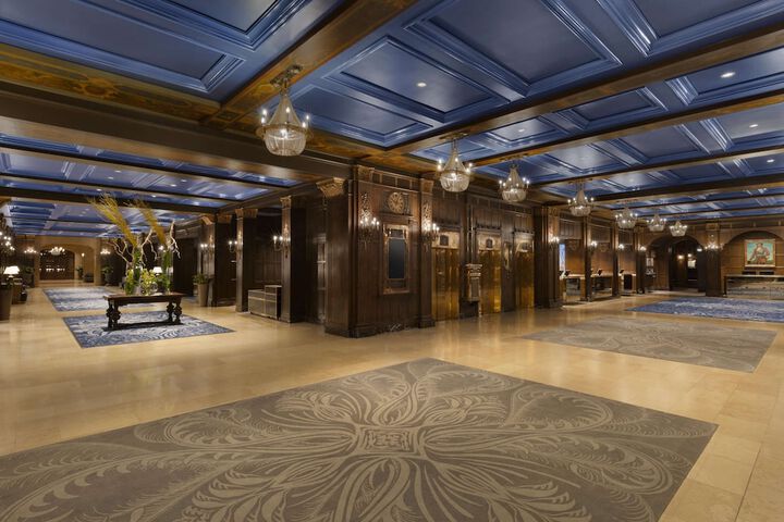 Entrance & Lobby