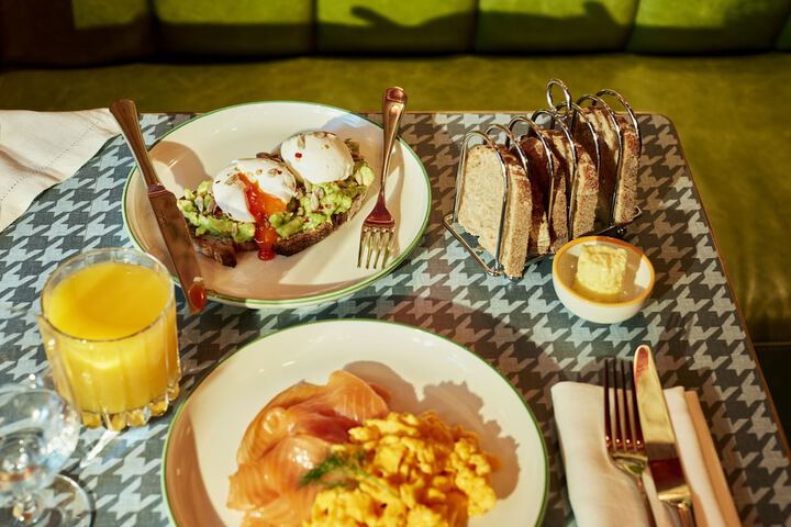 Breakfast/Coffee Service 43 of 62
