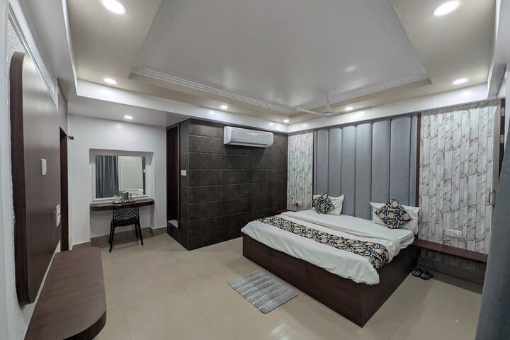 Room 21 of 30