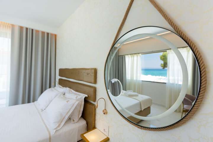 Room 12 of 49