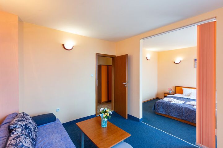 Room 40 of 110