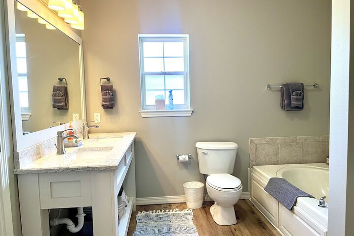 Room 11 of 25