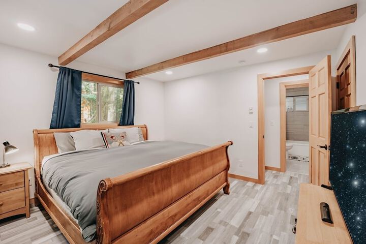 Room 4 of 50