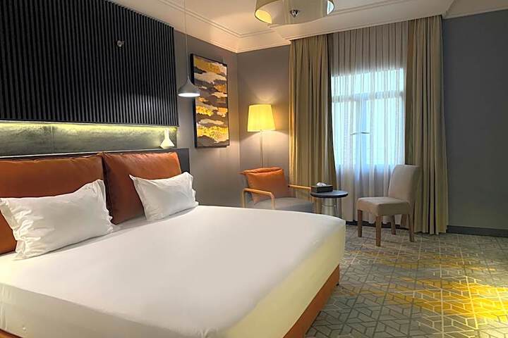 Crown Town Hotel