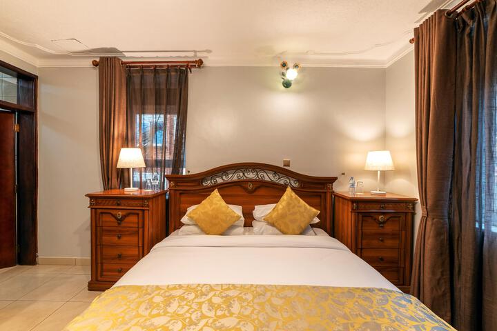 Room 44 of 66