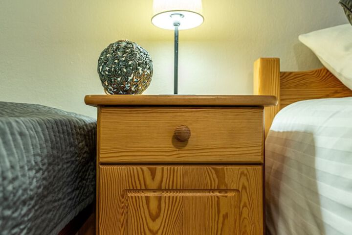 Room 120 of 180
