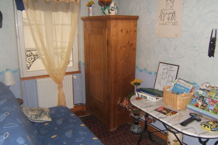 Room 3 of 31