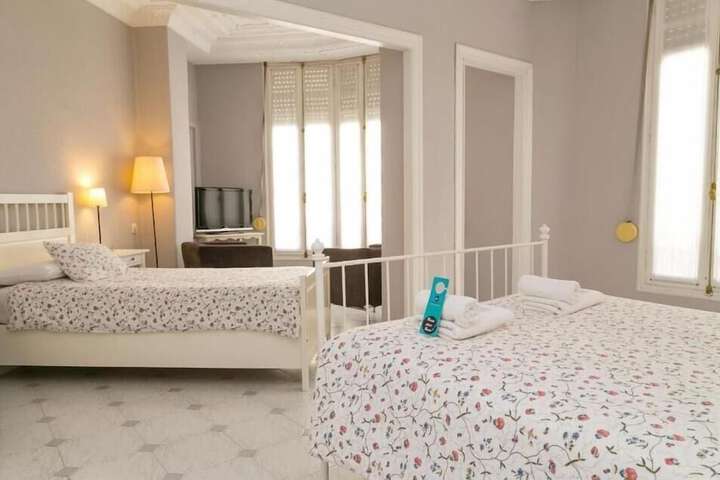 Room 6 of 45