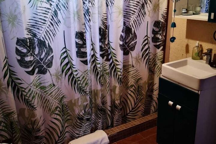 Room 11 of 22