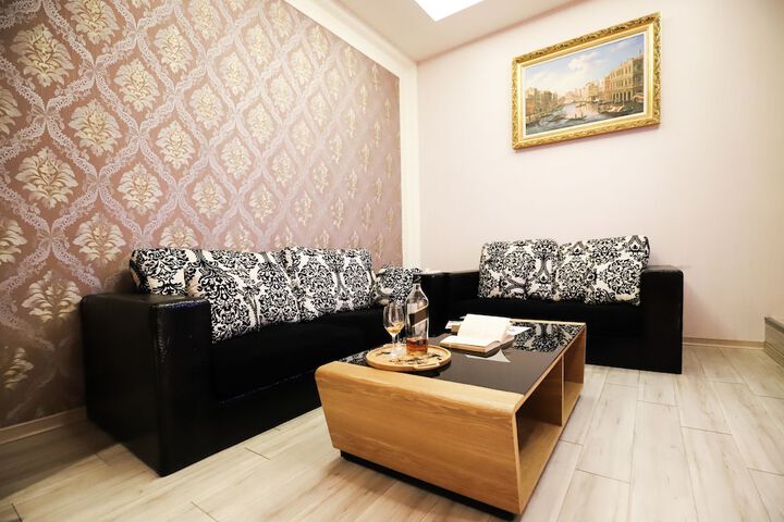 Room 42 of 59