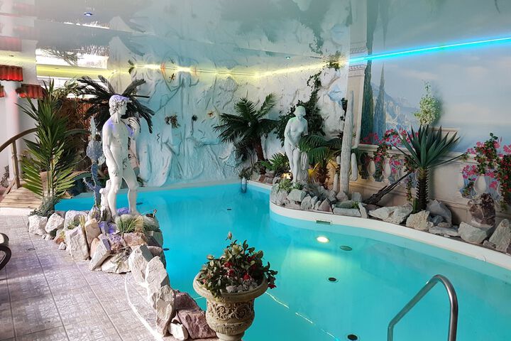 Pool 47 of 73