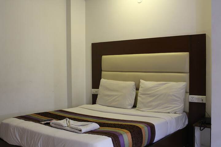 Room 7 of 21