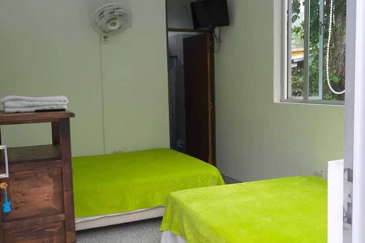 Room 3 of 10