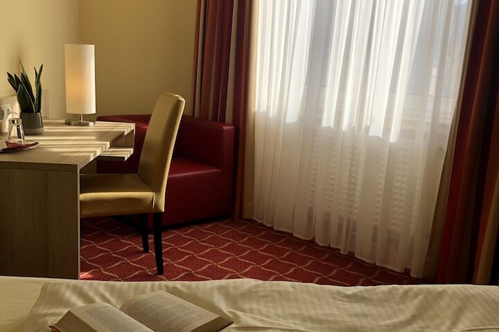 Montana Hotel Köln-Bonn Airport in Troisdorf