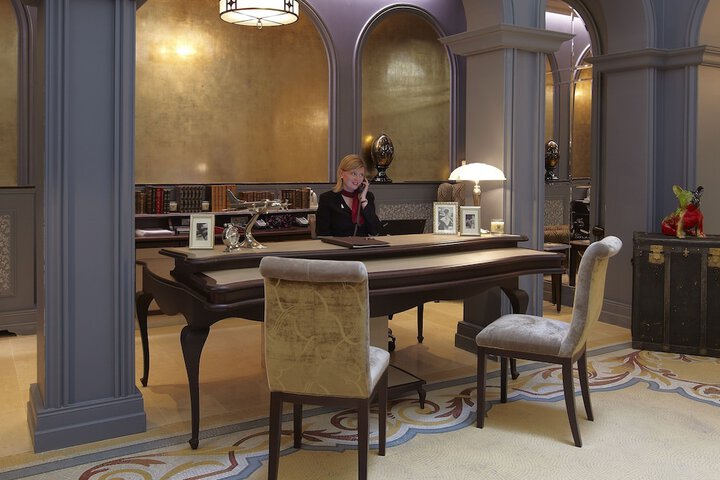 Hotel Interior 6 of 49