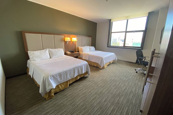 Room 10 of 61