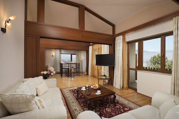 Room 6 of 46