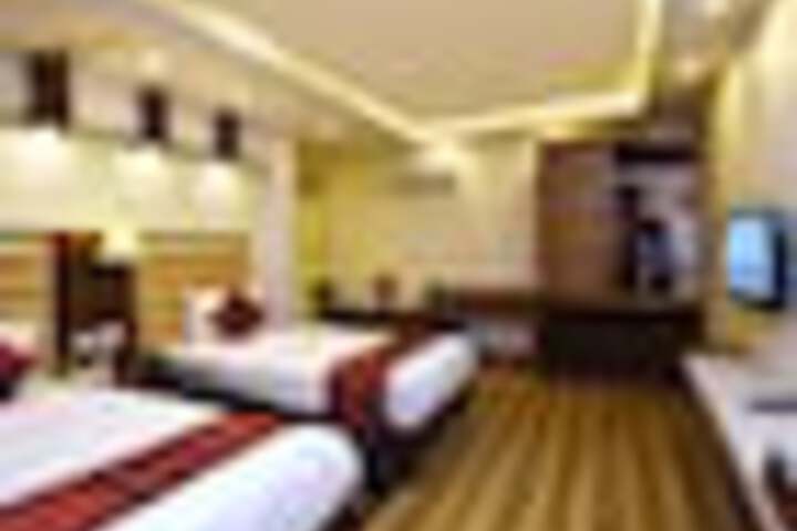 Room 65 of 339