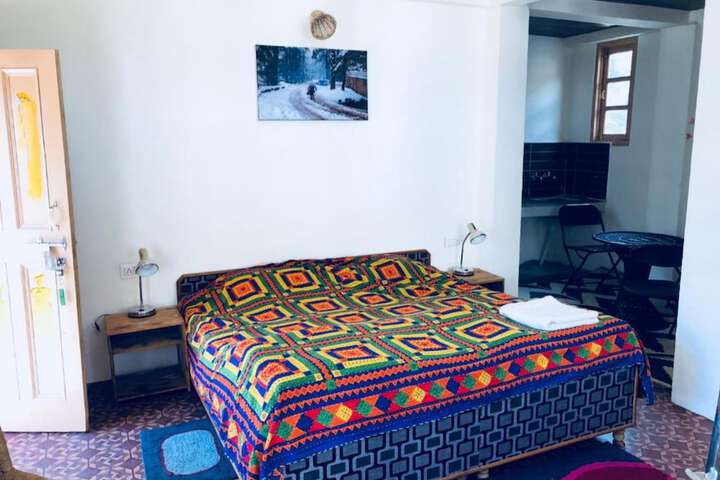 Room 2 of 4