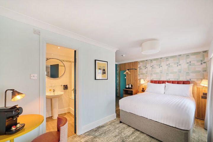 Room 41 of 144