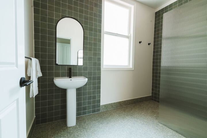 Room 14 of 26