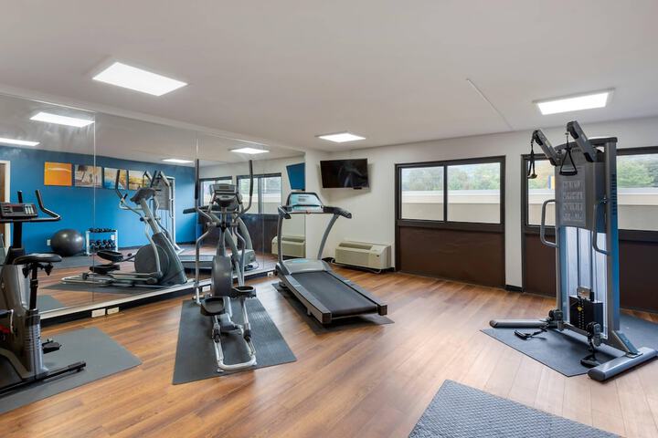 Hotel with Gym